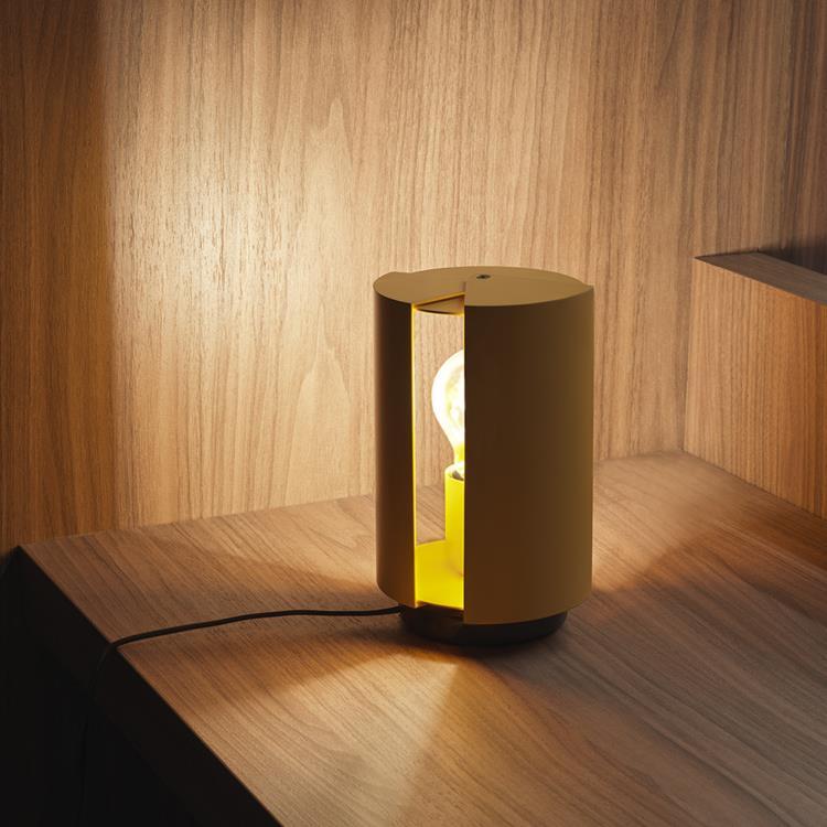 Lampe à poser Métal H20cm PIVOTANTE À POSER Jaune