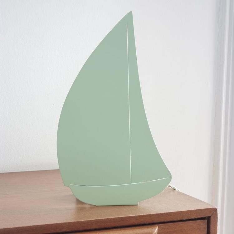 Applique / Lampe à poser en métal découpé forme Bateau avec prise H32cm BATEAU vert menthe