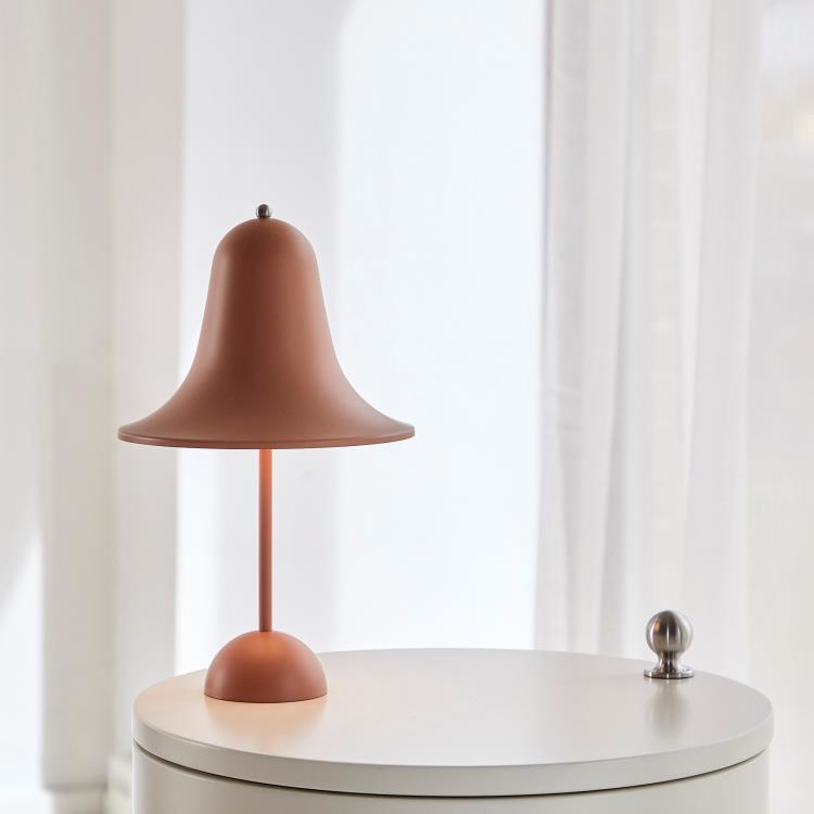 Lampe portable Métal H30cm PANTOP vieux rose