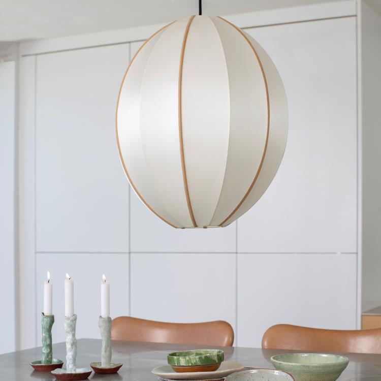 Suspension Soie H55cm OVAL L ambre