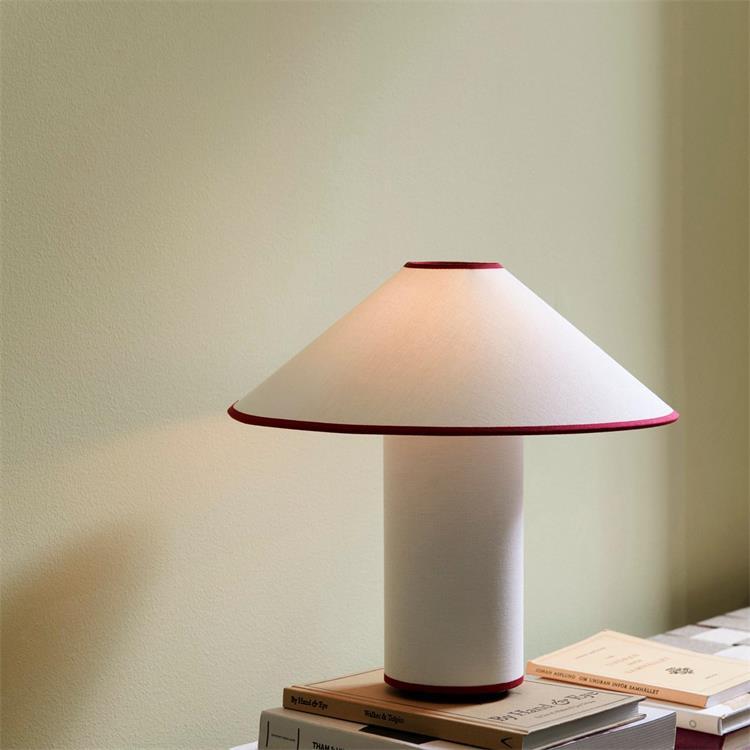 Lampe à poser Lin H30cm COLETTE Noir et Merlot