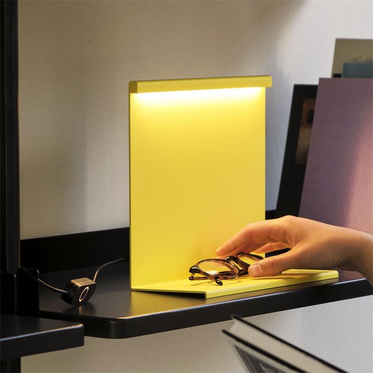 Lampe de bureau LED Métal H22cm LBM Jaune titane