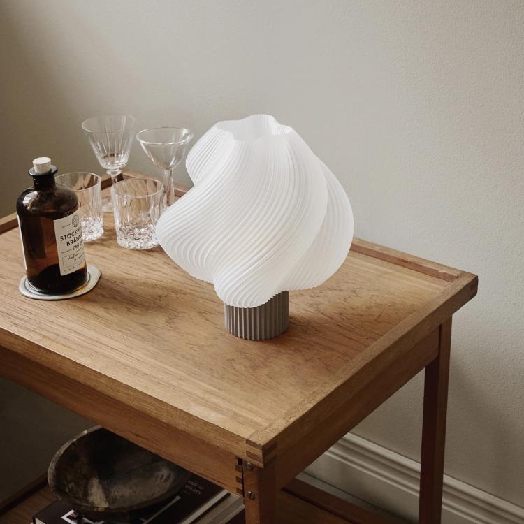 Lampe à poser plastique recyclé H26cm SOFT SERVE REGULAR Mocha