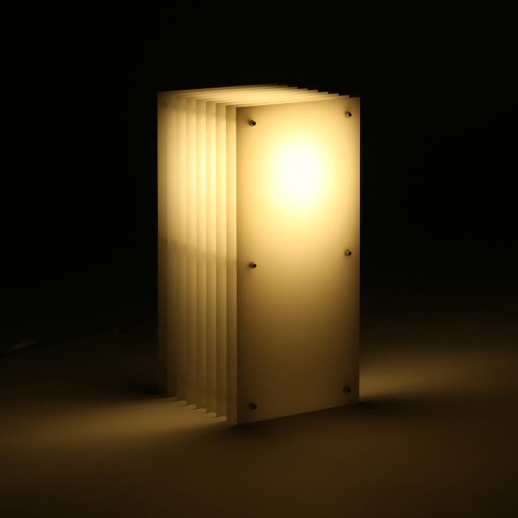 Lampe à poser LED Acrylique H38cm LOP SMALL RECTANGLE Milky