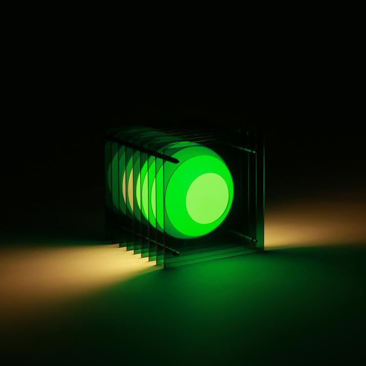 Lampe à poser LED Acrylique H18cm LOP SMALL SQUARE Vert