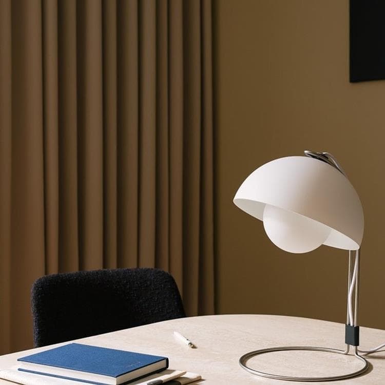 Lampe de bureau Métal H36cm FLOWERPOT VP4 blanc mat